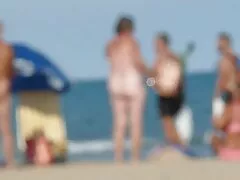 緑のソファにハハラを見てカラフルなストッキングと美しい若い女性 女性 専用 無料 無 修正 動画