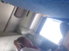 池の中で裸の入浴の女の子。 女性 用 風俗 無料 動画