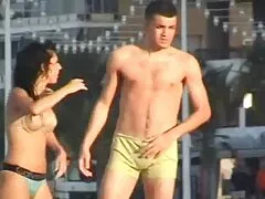 誰かがクリトリスを撫でるのに疲れています。 女子 専用 無料 エロ 動画