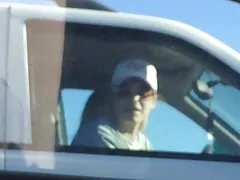 いくつかの男性は、口と膣で完全な母親を引き裂く 女の子 専用 無料 エロ 動画