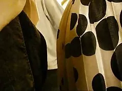 男は肛門性にストライプのストッキングを持つ女の子を滑り 女性 専用 風俗 画像